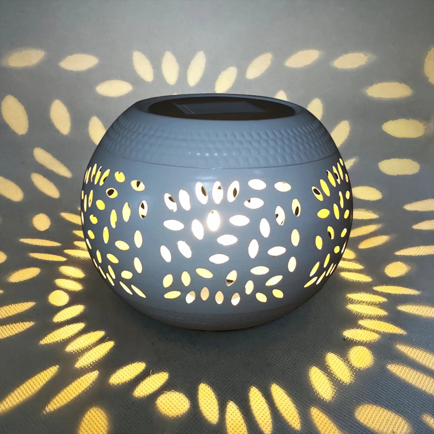 Lanterna Solare in Ferro – Lampada da Giardino Impermeabile