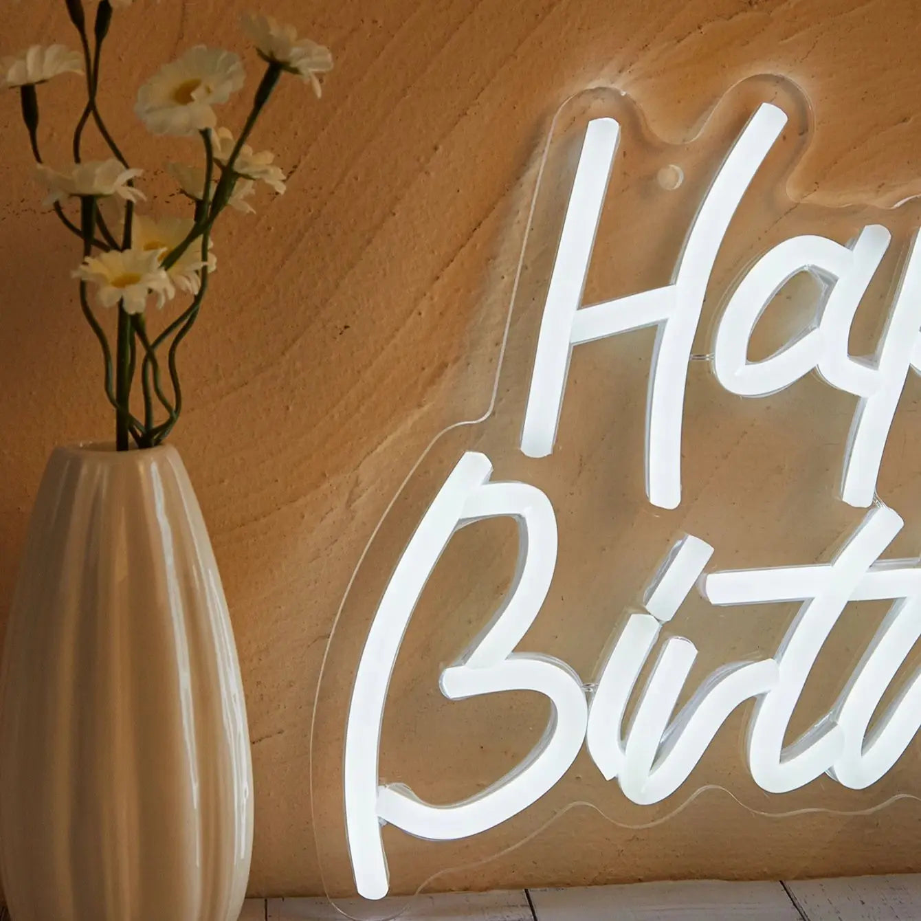 Insegna LED Neon “Happy Birthday”