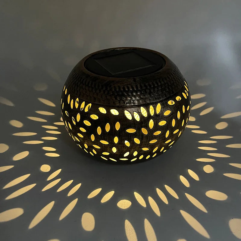 Lanterna Solare in Ferro – Lampada da Giardino Impermeabile