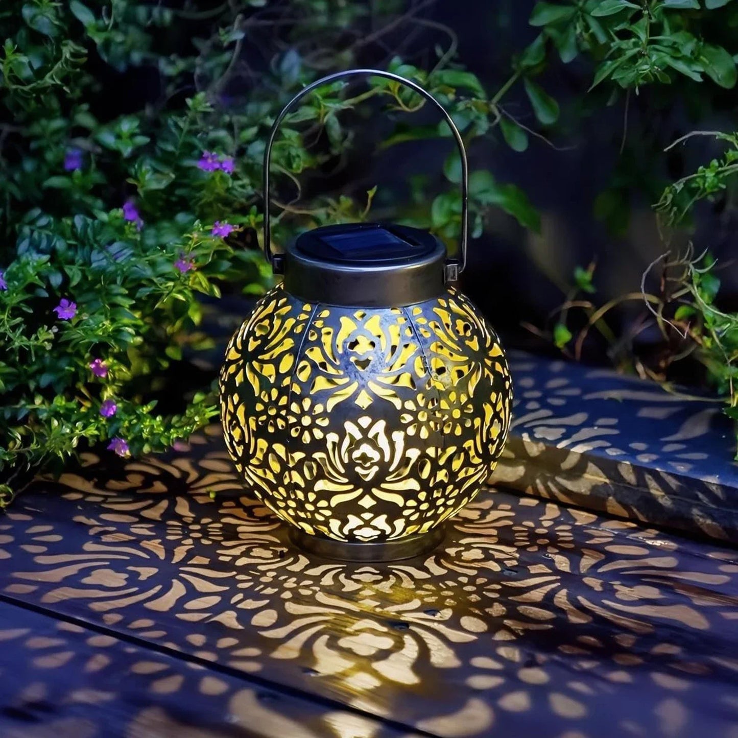 Lanterna Solare in Ferro – Lampada da Giardino Impermeabile