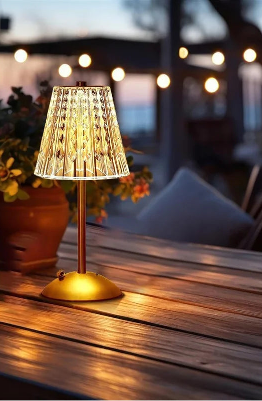 Goldy –Table Lamp
